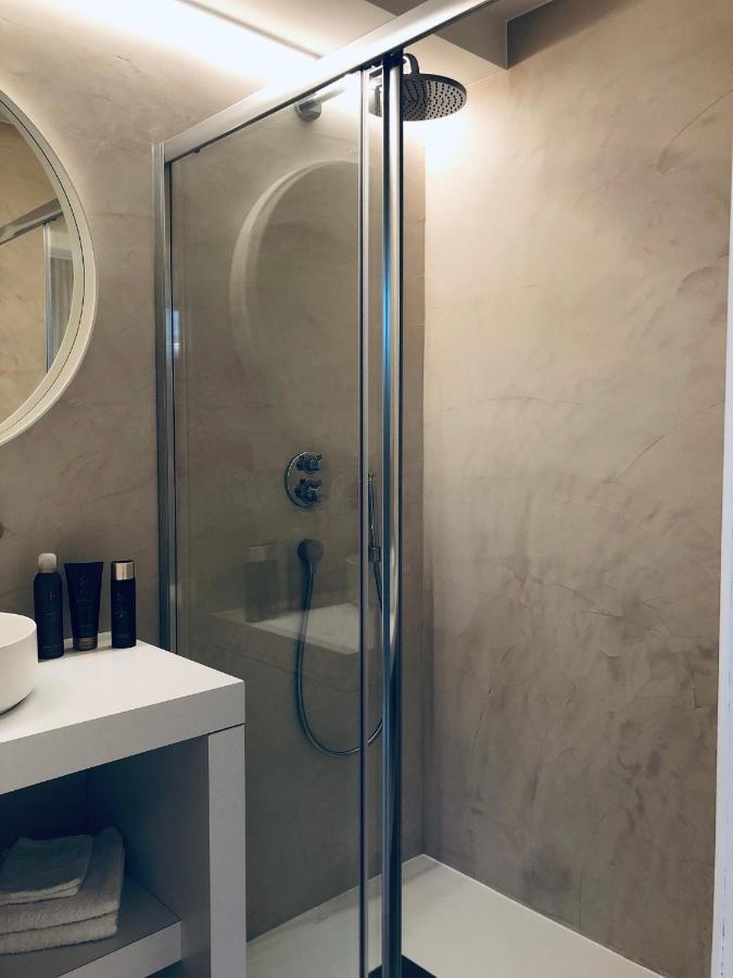 Suites Le Porte-Bonheur Brugia Zewnętrze zdjęcie