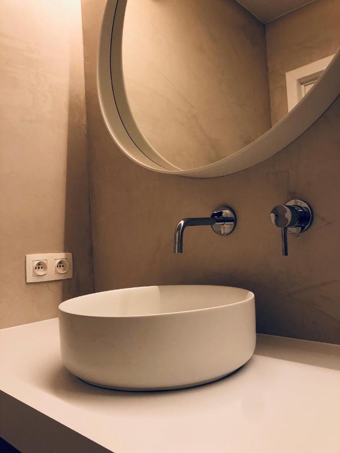 Suites Le Porte-Bonheur Brugia Zewnętrze zdjęcie